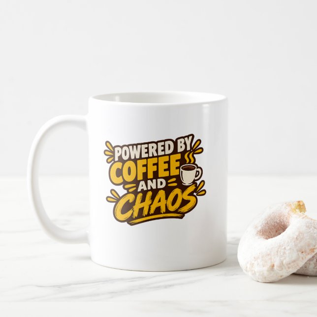 Caneca De Café Alimentado por Café e Caos (Com Donut)