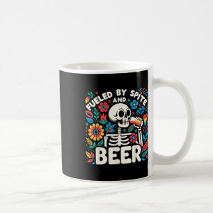 Caneca De Café Alimentado Por Roupa E Esqueleto De Cerveja Hallow