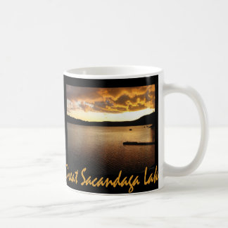Caneca De Café Amarelo do por do sol de Sacandaga