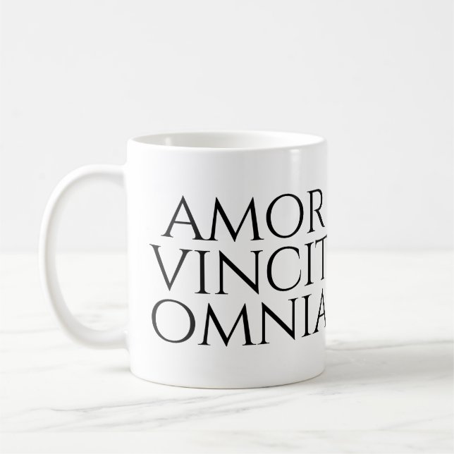 Caneca De Café Amor Vincit Omnia (Esquerda)