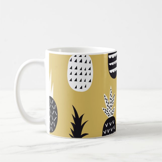 Caneca De Café Ananás brancos, pretos, fundo amarelo (Esquerda)