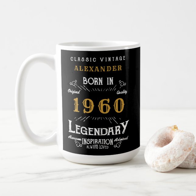Caneca De Café Aniversário Personalizado 1960 Adicionar Seu Nome  (Com Donut)