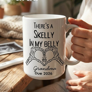 Caneca De Café Anúncio de Gravidez de Halloween Skelly In My Bell