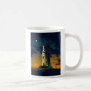Caneca De Café Apollo 4 Saturn V na almofada um complexo 39 do