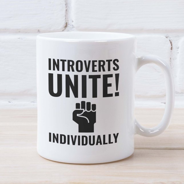 Caneca De Café Apresenta Unir Individualmente (Introverts Unite Individually Mug)