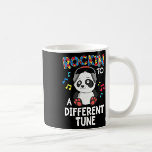 Caneca De Café Aproximando-Se A Uma Sensibilização Para O Autismo