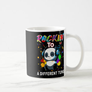 Caneca De Café Aproximando-Se A Uma Sensibilização Para O Autismo