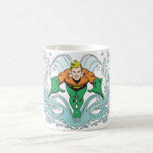 Caneca De Café Aquaman Pulando para a Frente