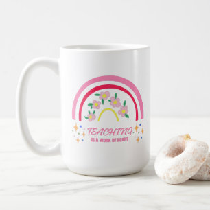 Caneca De Café Arco-Íris Ensino é uma obra de coração
