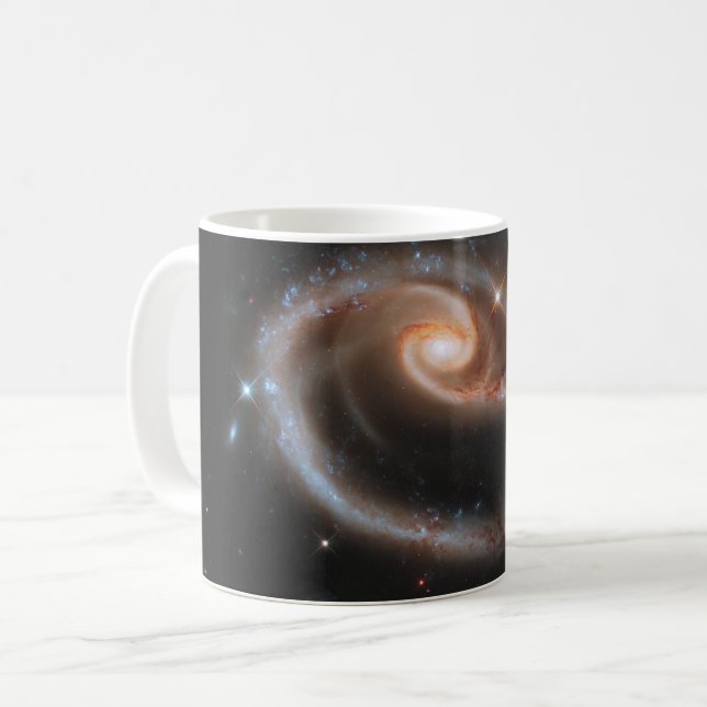 Caneca De Café Arp 273 Interagindo Galáxias Em Andromeda. (Frente Esquerda)