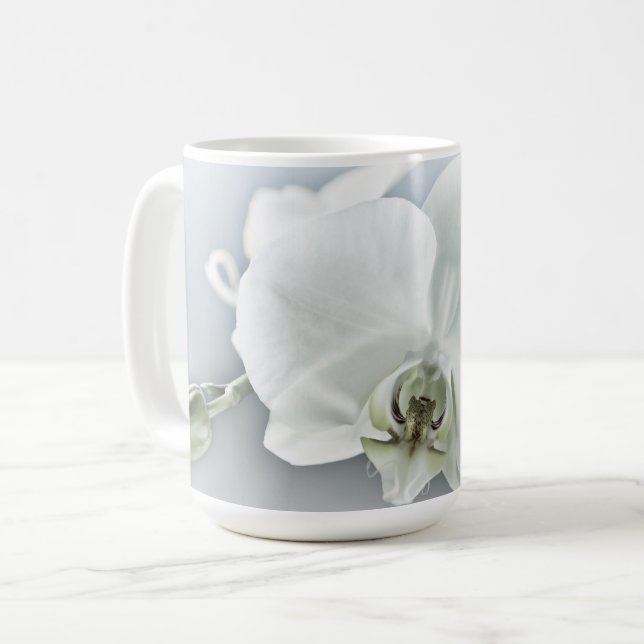 Caneca De Café Arte Botânica de Orquídea Branca Elegante (Frente Esquerda)