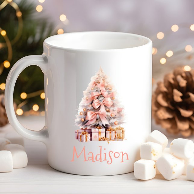 Caneca De Café Árvore de Natal Rosa Festiva Personalizada (Personalized Pink Christmas Tree Coffee Mug, Hot Cocoa, Festive Holiday Gift Idea for Her, Friend)
