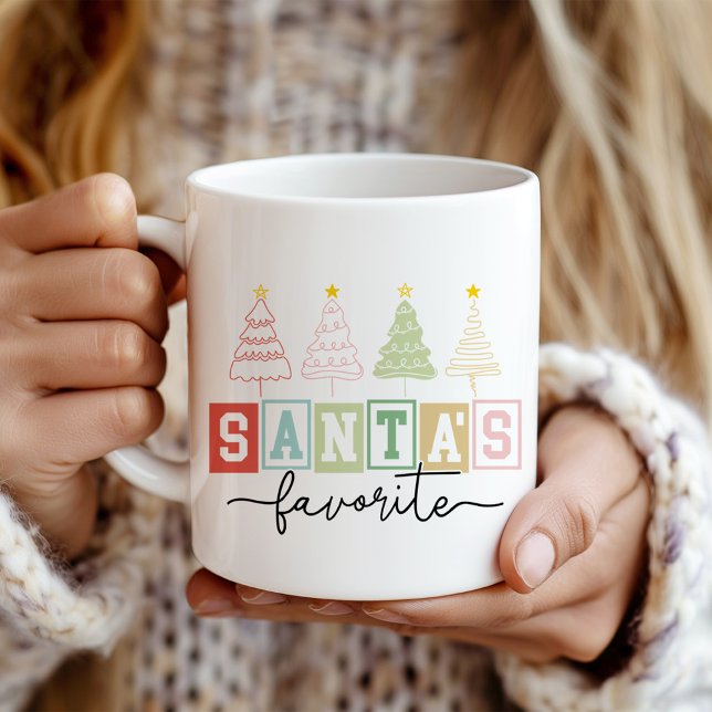 Caneca De Café Árvores de Natal Modernas "Papais noeis Favoritos" ("Santa's Favorite" Modern Pastel Christmas Trees Coffee Mug in a girl's hands.)