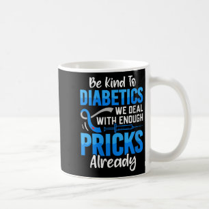 Caneca De Café As Mulheres São Bastantes Com Diabetes Que Tratamo