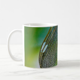 Caneca De Café Asas de dragonfly inseto próximo à natureza
