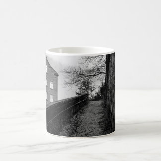 Caneca De Café Ascensão de Dean Clough - Ecos de Brandt