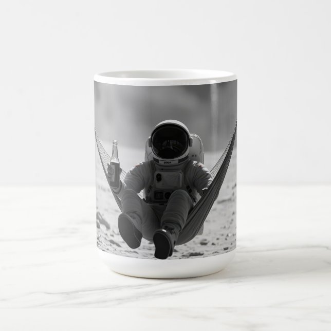 Caneca De Café Astronauta na lua com cerveja (Centro)