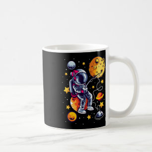 Caneca De Café Astronauta Pescador No Plano De Espaço Galáxias Pe