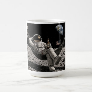 Caneca De Café Astronauta Relaxando com Cerveja na Lua