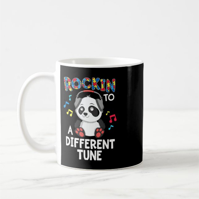 Caneca De Café Atropelando A Uma design De Ajuste Diferente. Colo (Esquerda)