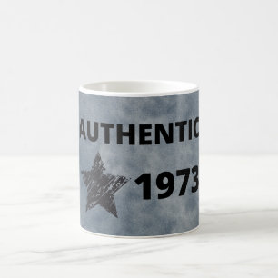 Caneca De Café Autêntico aniversário de 1973 Vintage com Grunge S