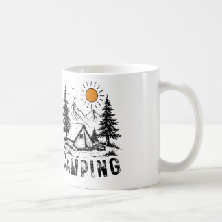 Caneca De Café Aventura aguarda na natureza, acampamento mais