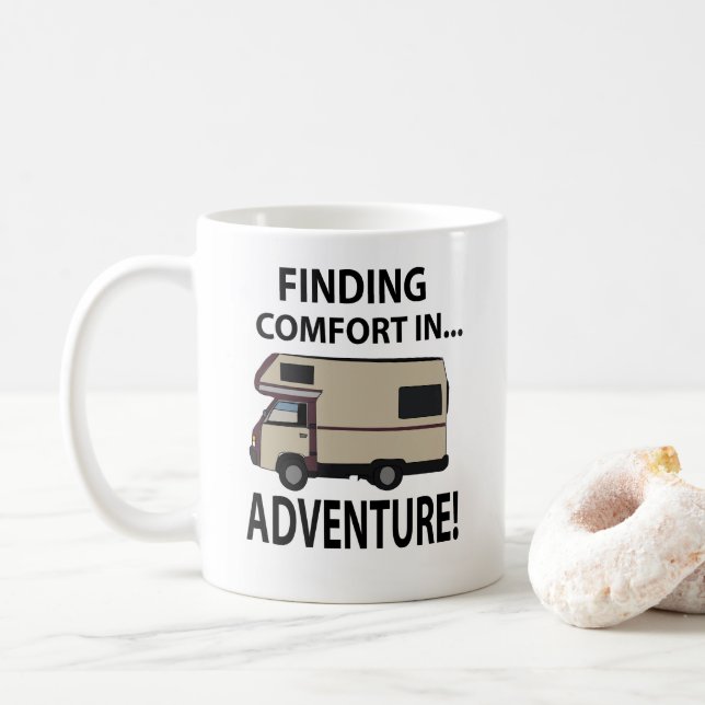 Caneca De Café Aventura de Acampamento em RV (Com Donut)