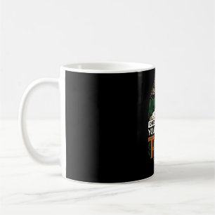 Caneca De Café Aventura vive fora da barraca de camping caminhada