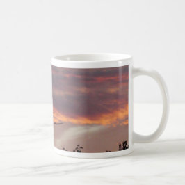 Caneca De Café Avião Comercial Aterrissando Ao Pôr do Sol