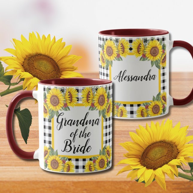 Caneca De Café Avó de Bride Personalizada Gingham Sunflower (Criador carregado)