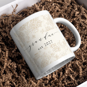 Caneca De Café Avó manuscrita padrão floral estiloso 