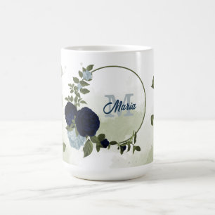 Caneca De Café azul marinho & flores azuis poeirentas folhagens m