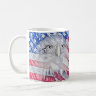Caneca De Café Bald Eagle e a bandeira americana