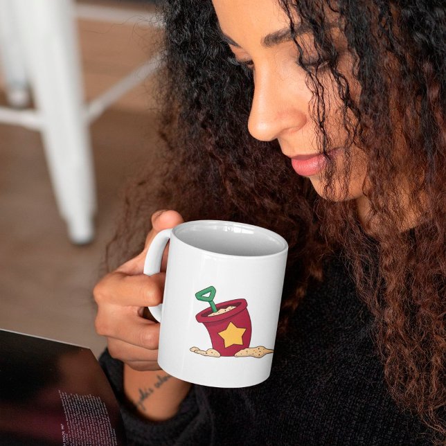 Caneca De Café Balde De Praia E Bolas De Café (Criador carregado)