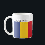 Caneca De Café Bandeira de Romania<br><div class="desc">A bandeira de Romania personalizou o presente.</div>