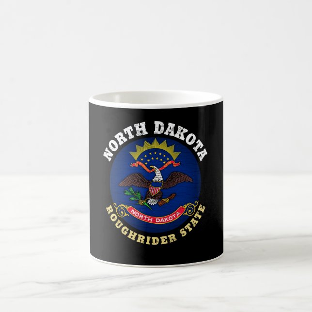 CANECA DE CAFÉ BANDEIRA ESTADUAL DE DAKOTA ROUGHRIDER (Centro)