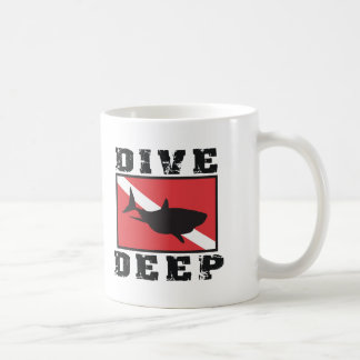 Caneca De Café Bandeira profunda do MERGULHADOR do tubarão do