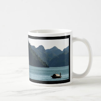 Caneca De Café Barco na baía de Halong
