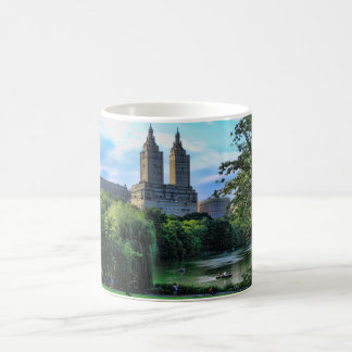 Caneca De Café Barqueiros no lago central Park, San Remo