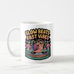Caneca De Café Batidas Lentas Víblias Coloridas Caracol DJ Engraç