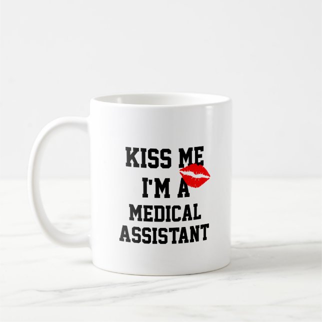Caneca De Café Beija-Me Sou Um Assistente Médico (Esquerda)