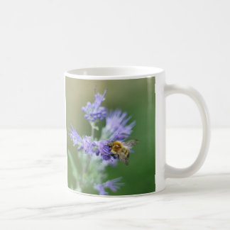 Caneca De Café Bela abelha em flor azul
