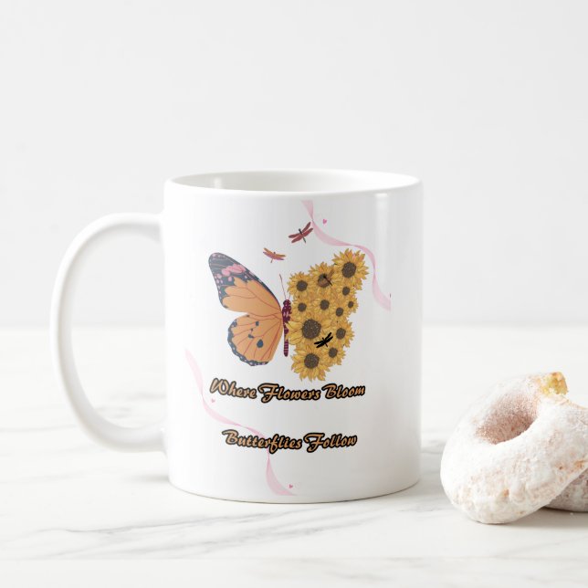 Caneca De Café "Beleza da Natureza: Onde Flores Desabrocham e Bor (Com Donut)
