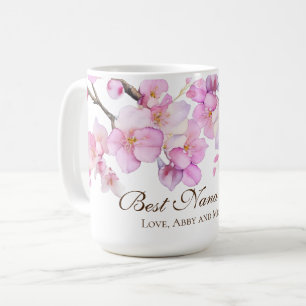Caneca De Café Belos nana de flores de cerejeira em aquarela rosa