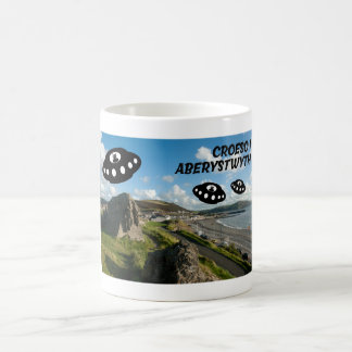 Caneca De Café Bem-vindo a Abersytwyth com alguns vi extraterrest