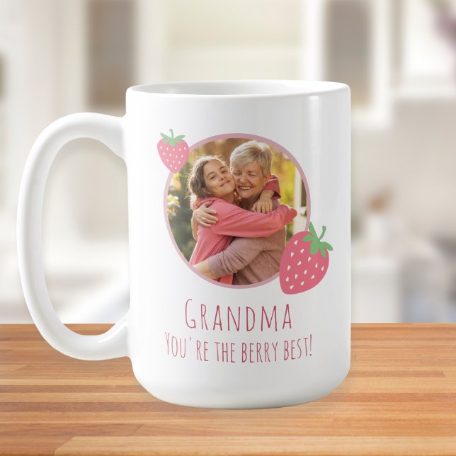 Caneca De Café Berry Best Avó Large (Large white coffee with custom photo. Text reads "Grandma, you're the berry best")