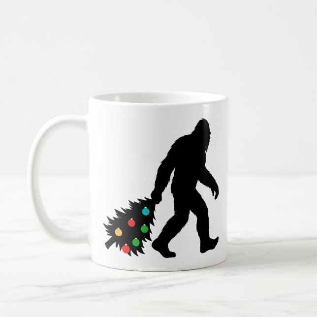Caneca De Café Bigfoot Dragging Christmas Tree  (Esquerda)