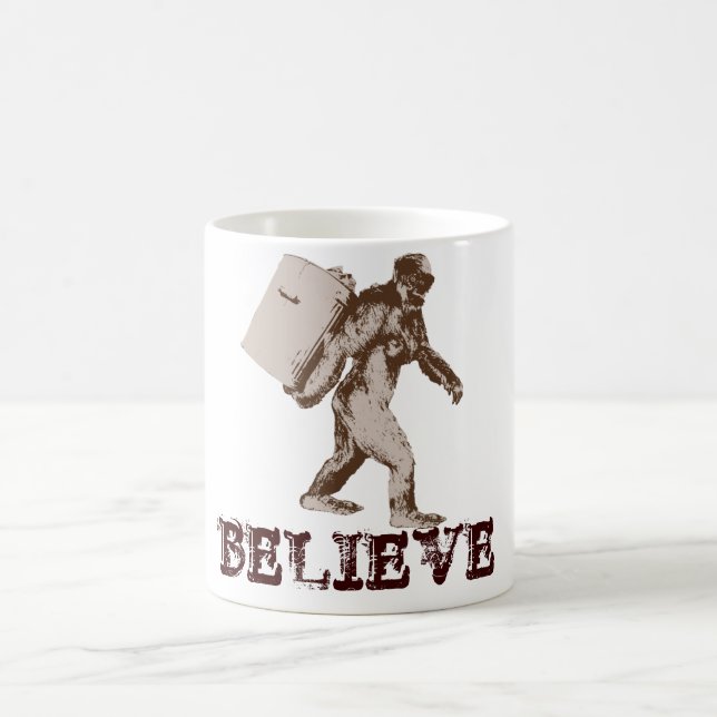 Caneca De Café Bigfoot engraçado (Centro)