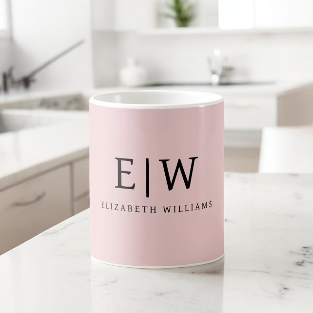 Caneca De Café Blush Rosa Empoeirado Nome Monograma Moderno Femin (Criador carregado)