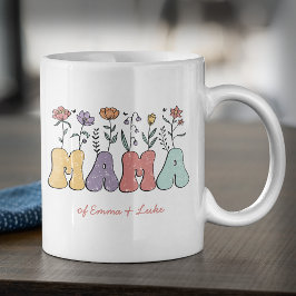Caneca De Café Boho Mama Texto com Flores e Nomes de Crianças
